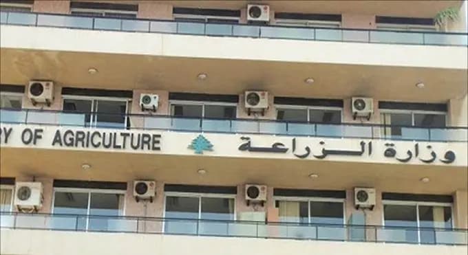 تحية وفاء ومحبة.. وزارة الزراعة تهنّئ الجيش اللبناني بعيده