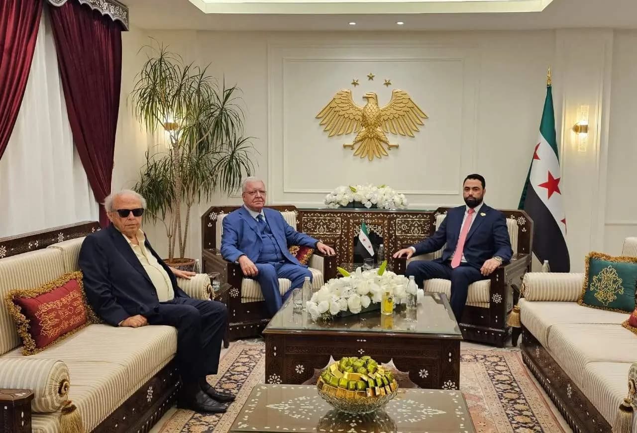 الهزاع يلتقي المشنوق وبحث في القضايا المشتركة