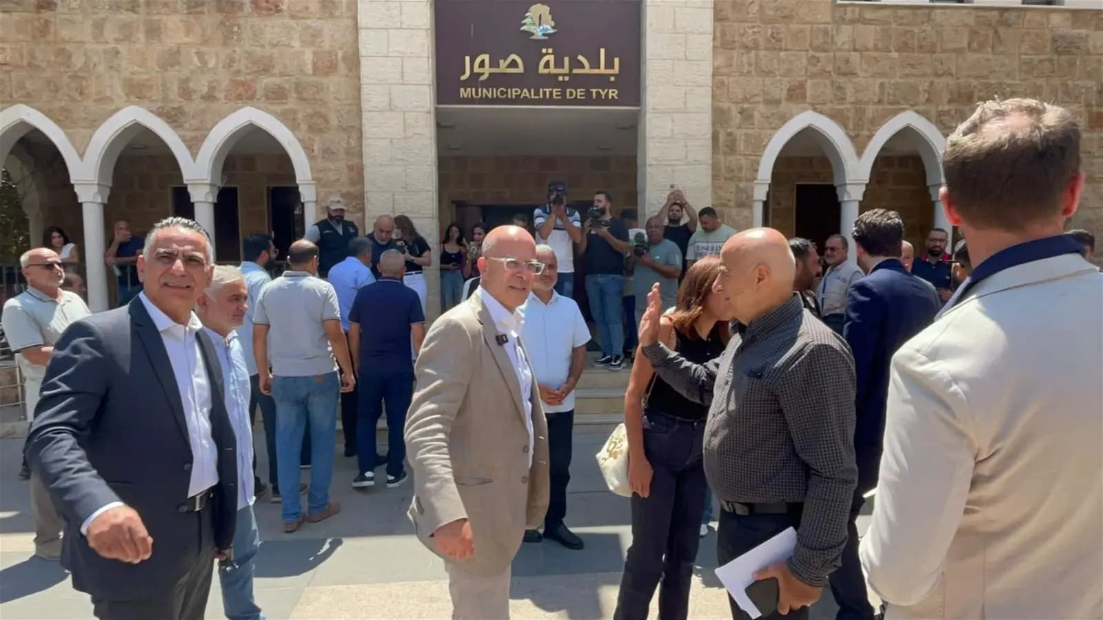 جولة للوزير مكي في الجنوب