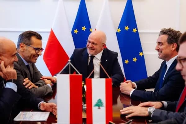 وفد نيابي في وارسو.. و"اليونيفيل" في الواجهة!