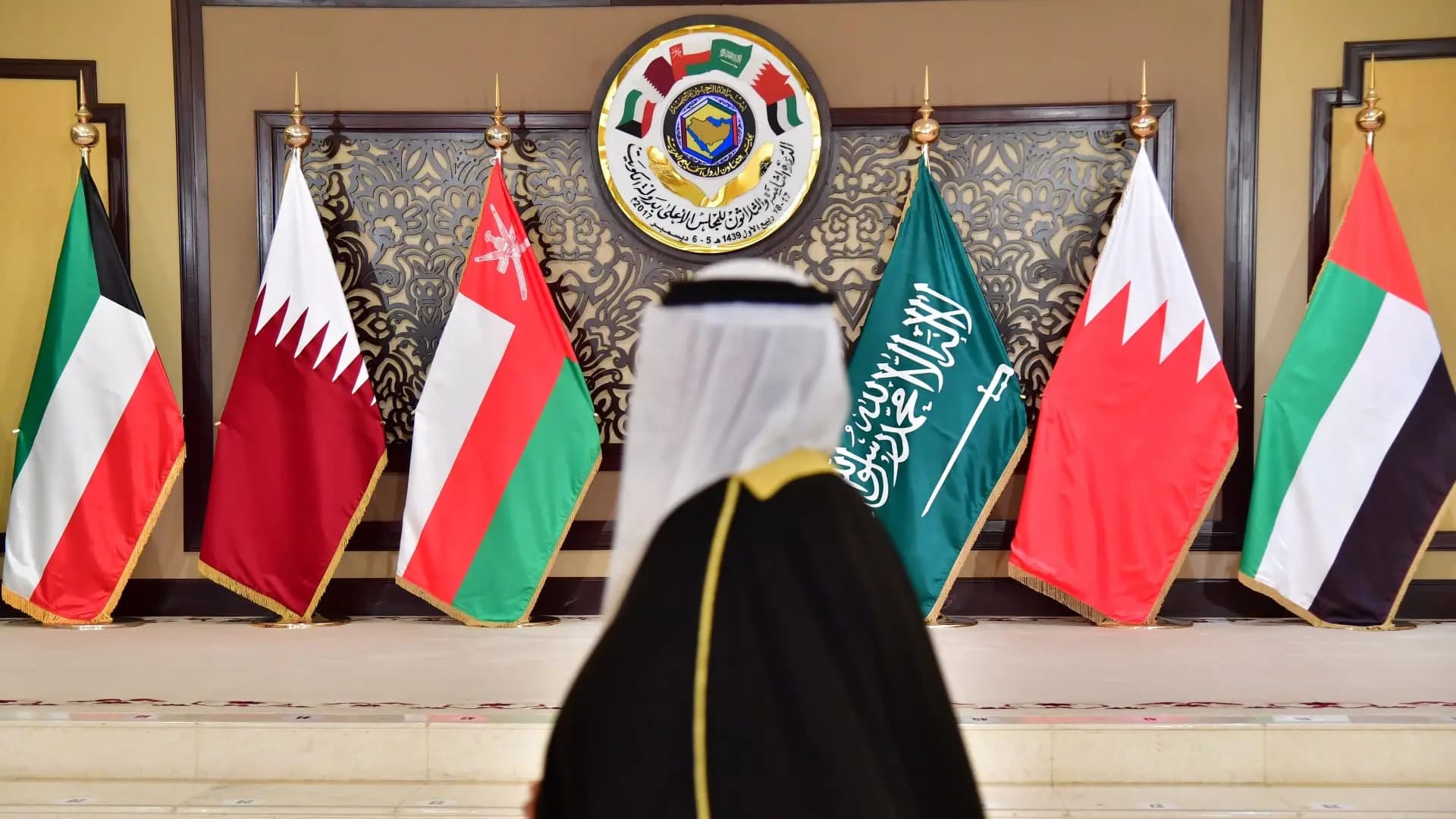 أمين عام مجلس التعاون الخليجي يدين العدوان الإيراني ويؤكد حماية أمن دول المجلس