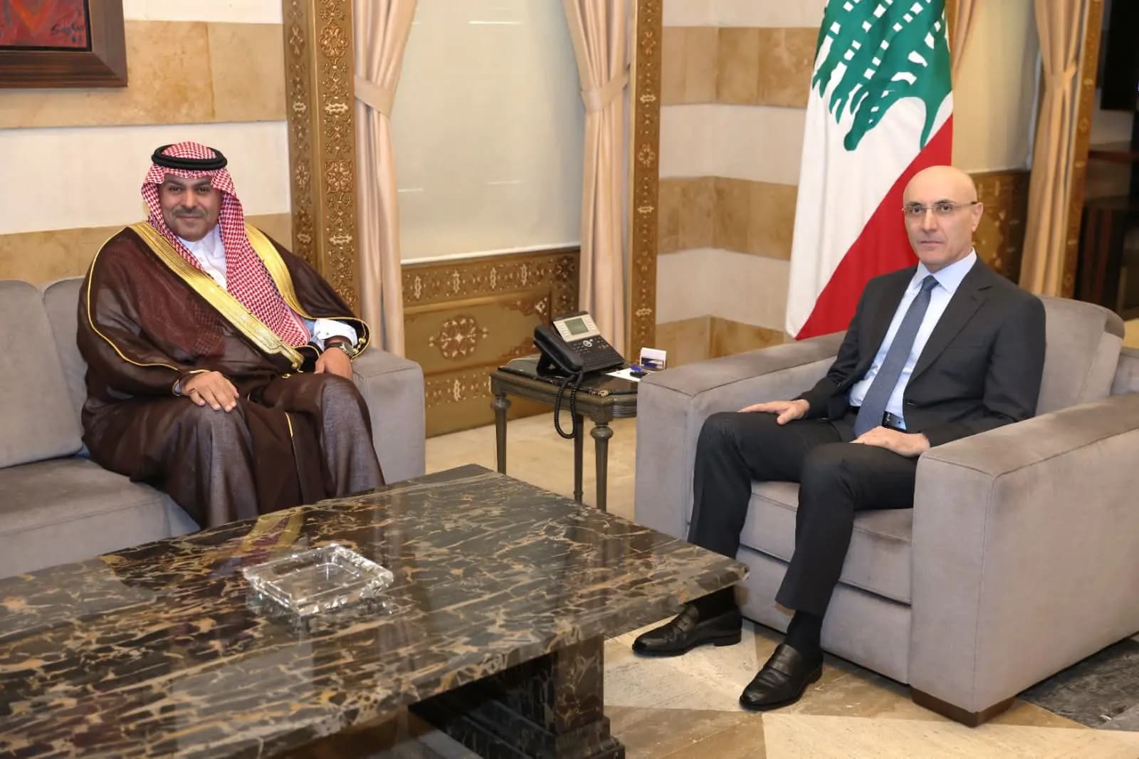 الحجار يستقبل الدوسري: لبنان لن يكون منصة لتهديد الدول العربية