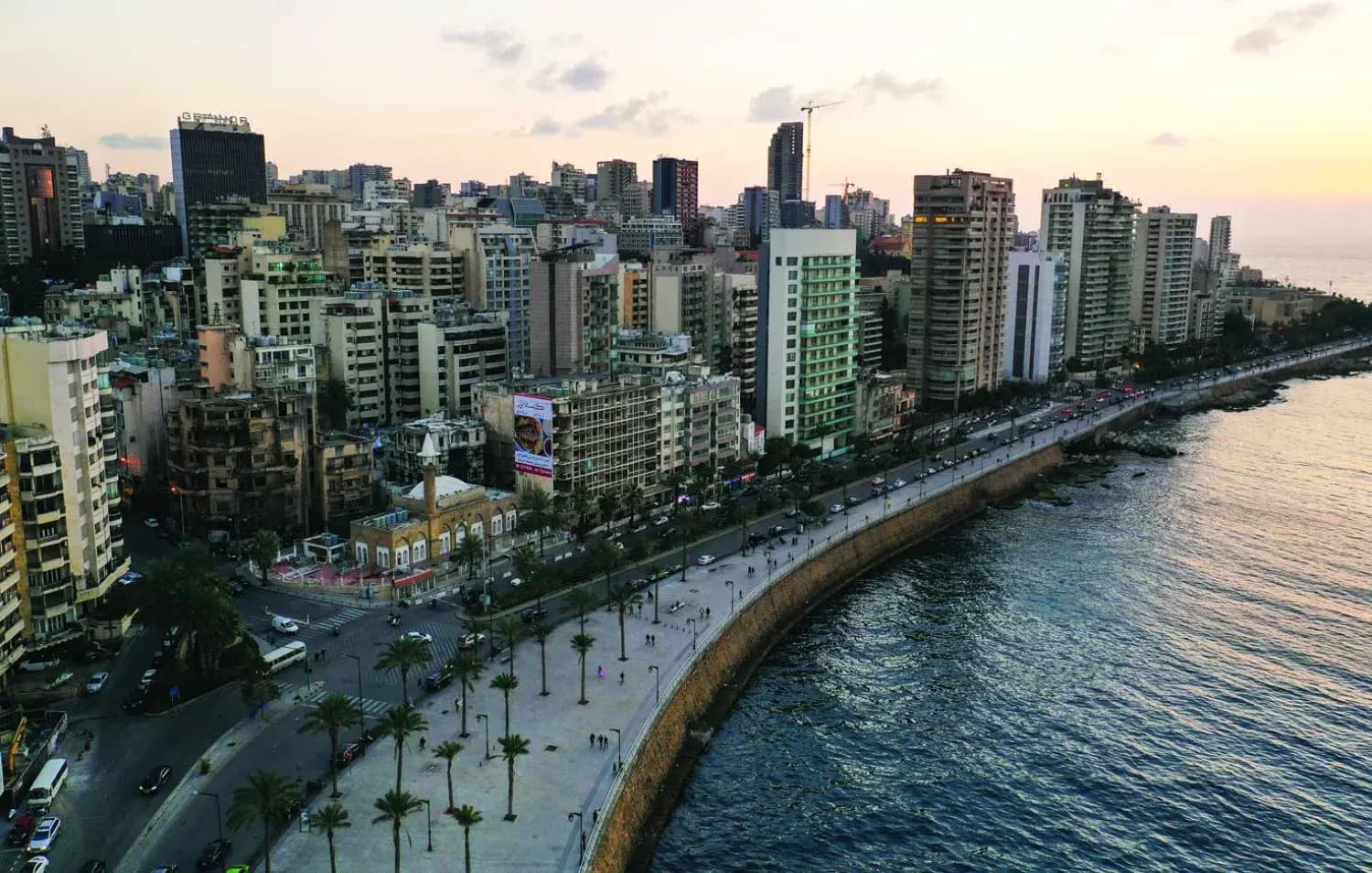 تسعيرة خيالية في إحدى مقاهي بيروت.. و"الاقتصاد" تتحرك