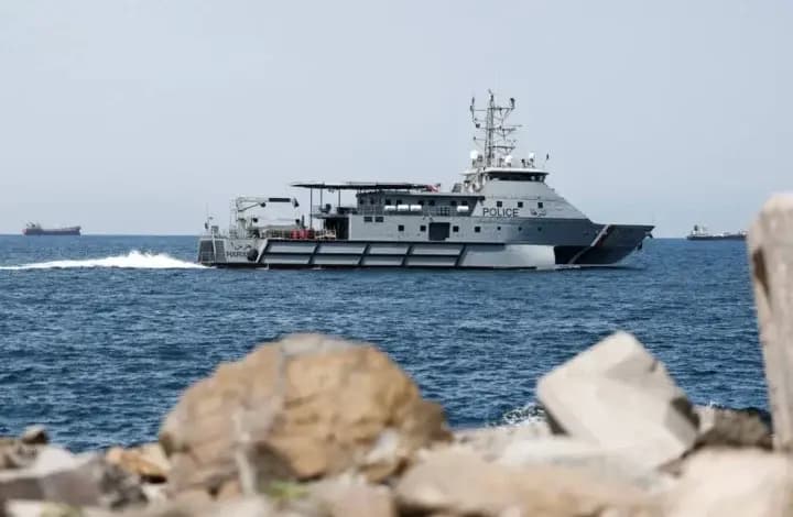 إيران تؤكد إدارة حركة العبور في هرمز