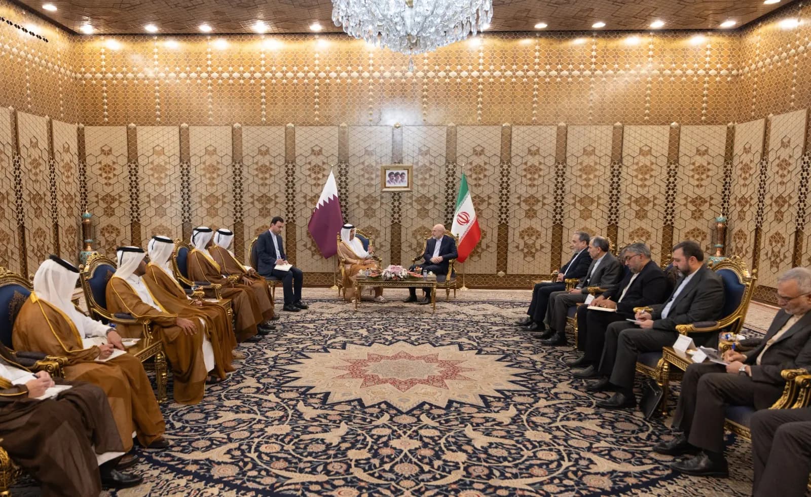 رئيس الوزراء القطري التقى قاليباف: الحوار يبقى الخيار الأفضل