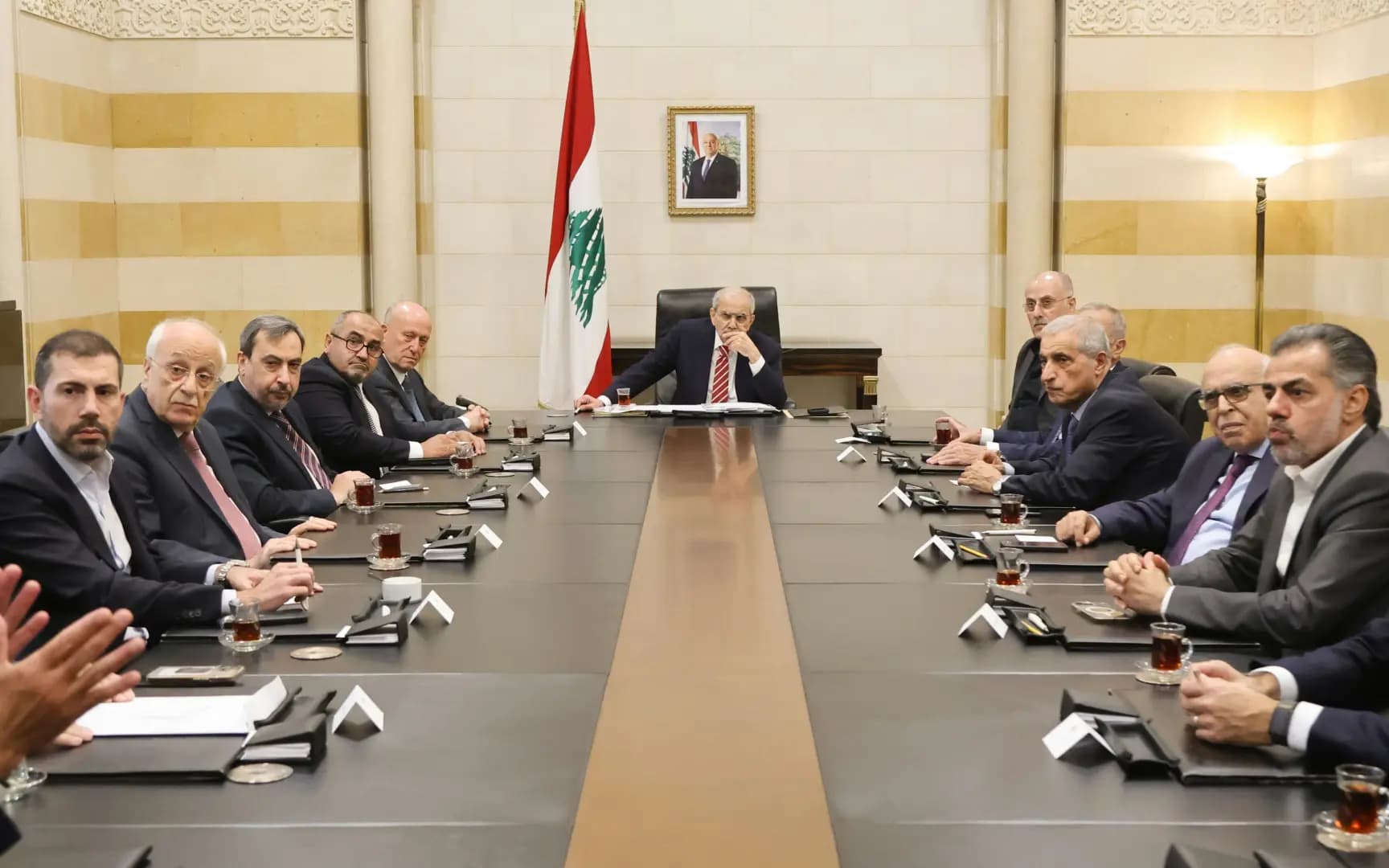 سلام يلتقي وفدًا من النواب السنة.. وقرار المجلس الدستوري على طاولة البحث