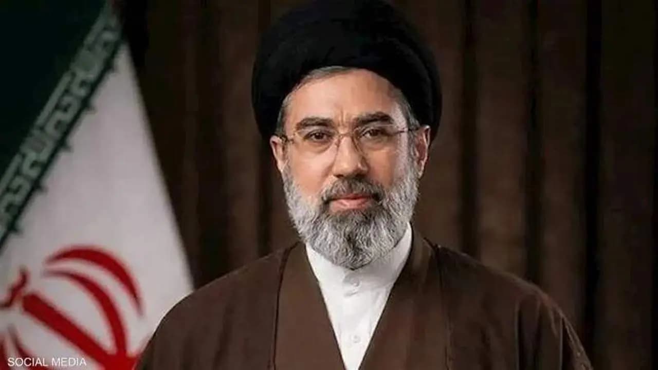 خامنئي: "ربيع المعنوية" يتلاقى مع "ربيع الطبيعة".. وإيران صامدة رغم الحروب