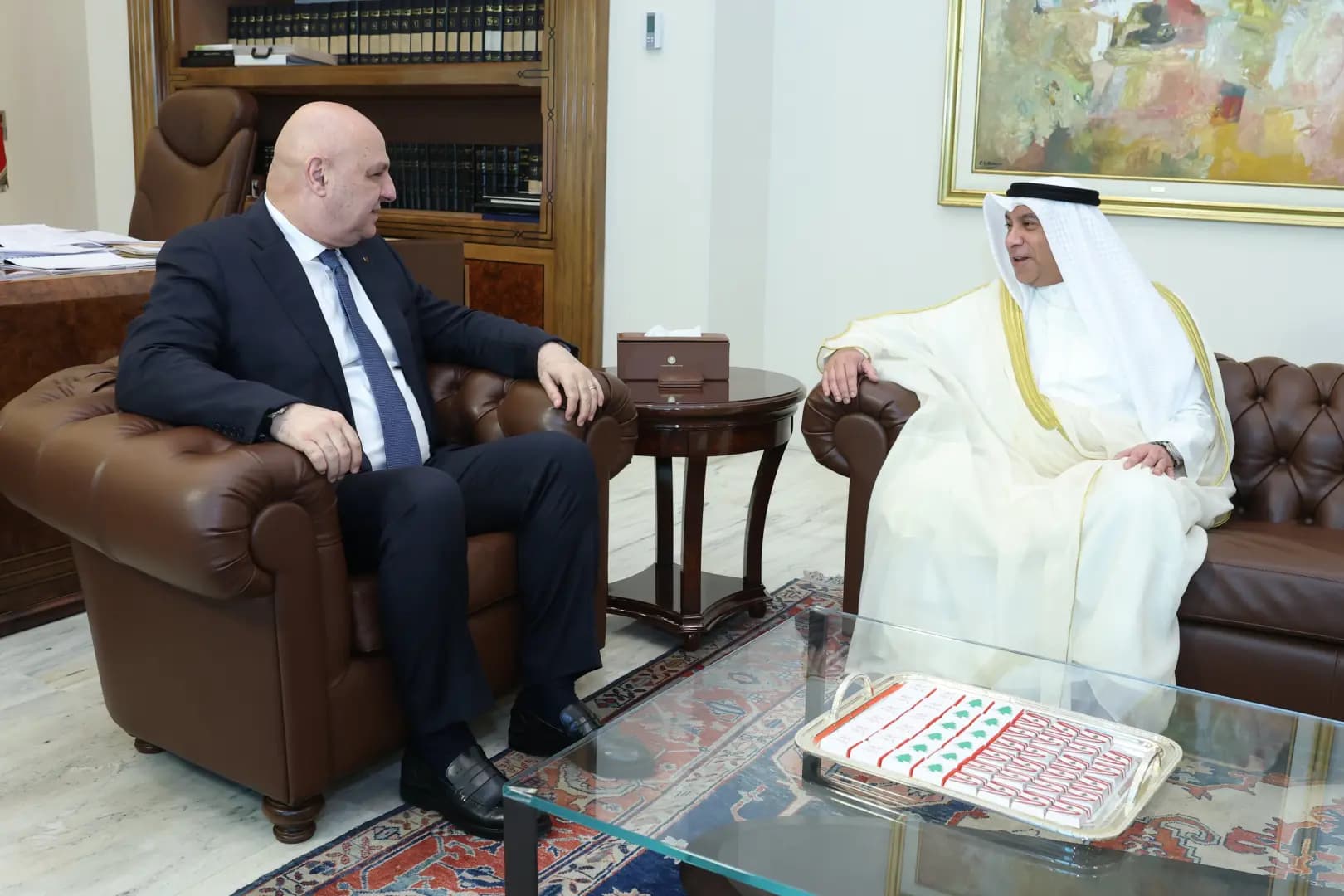 "التطورات الإقليمية" بين عون و السفير الكويتي