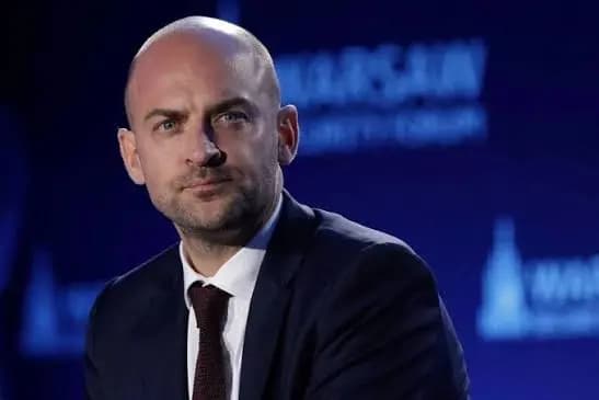 فرنسا تضاعف مساعداتها للبنان