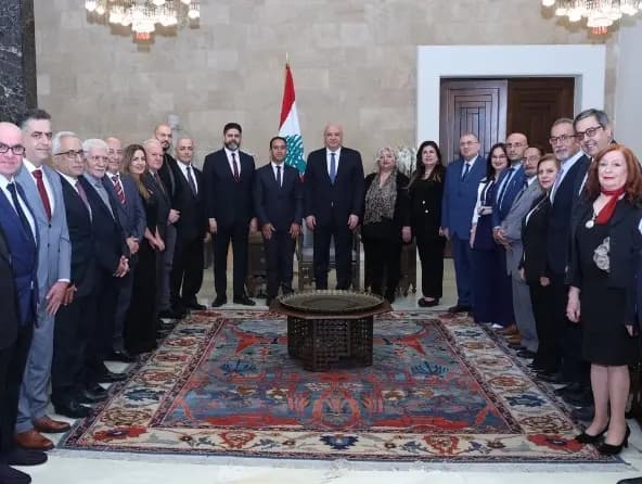 "علم واحد.. هوية واحدة".. عون: لا أحد يحمي اللبنانيين الا الدولة