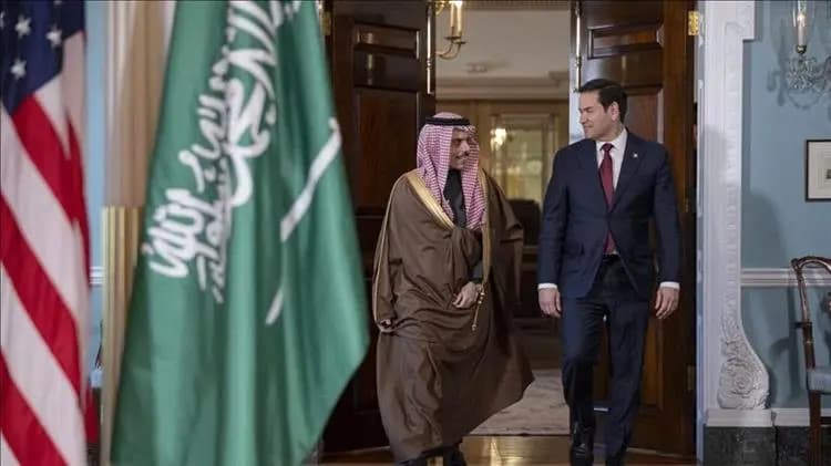 اتصال سعودي–أميركي لبحث استقرار المنطقة ووقف النار في لبنان