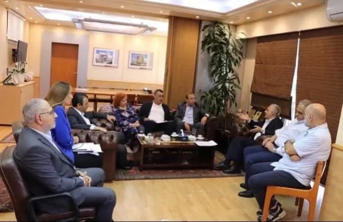 اتفاق على تعويضات موظفي الخليوي