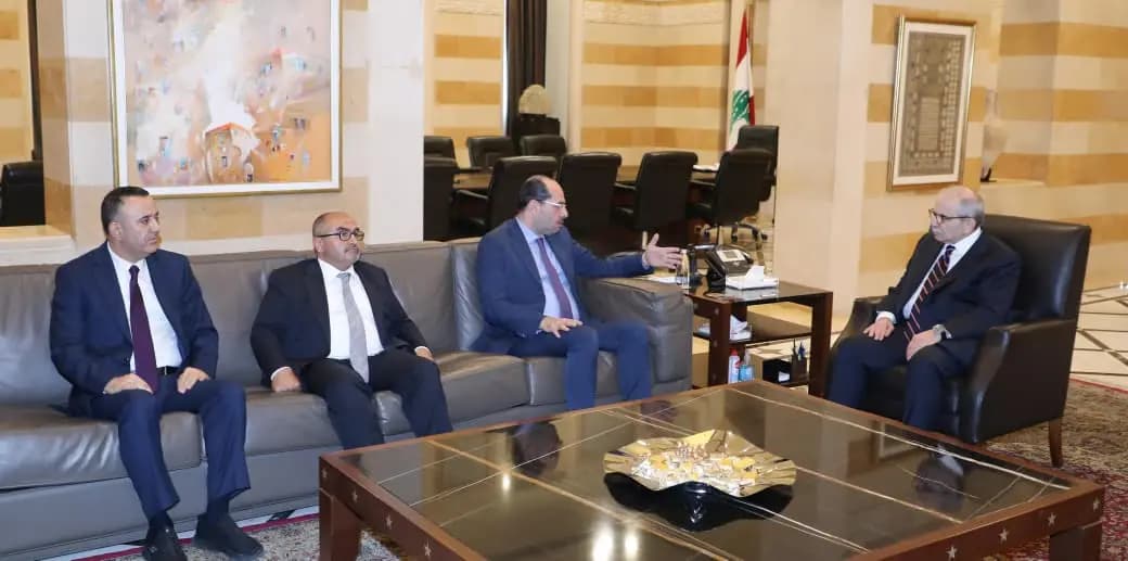 سلام يستقبل وفدًا من لجنة التربية النيابية برئاسة النائب مراد