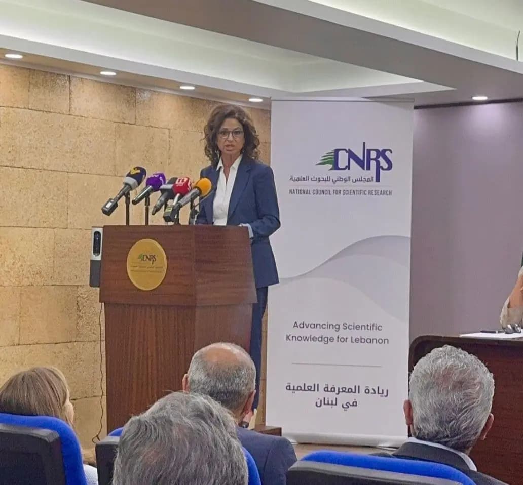 لحود: الشاطئ جزء أساسي من صورة لبنان