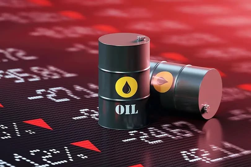 النفط يرتفع فوق 100 دولار