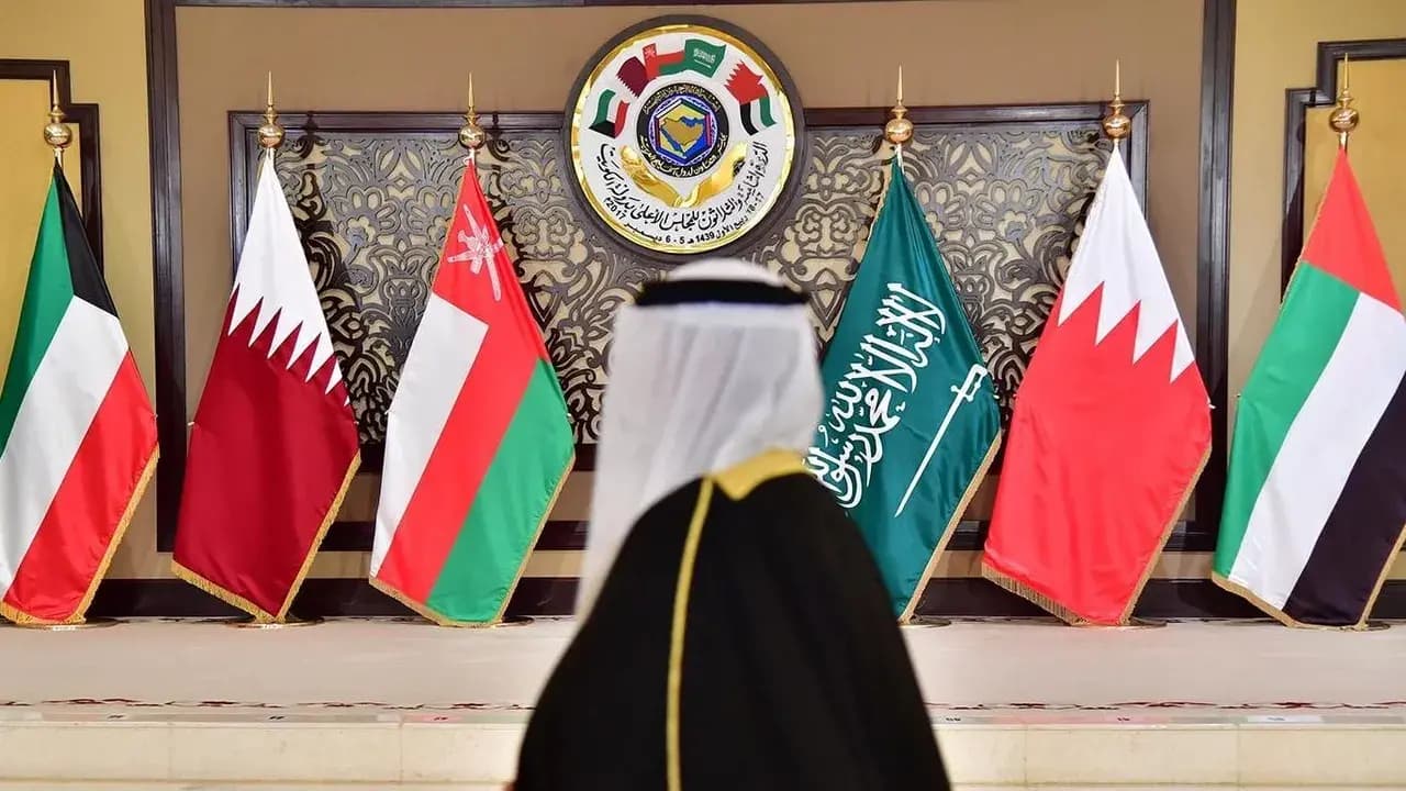 الخليج يحذّر: هجـ.ـمات إيران والحوثي خطر على الاستقرار