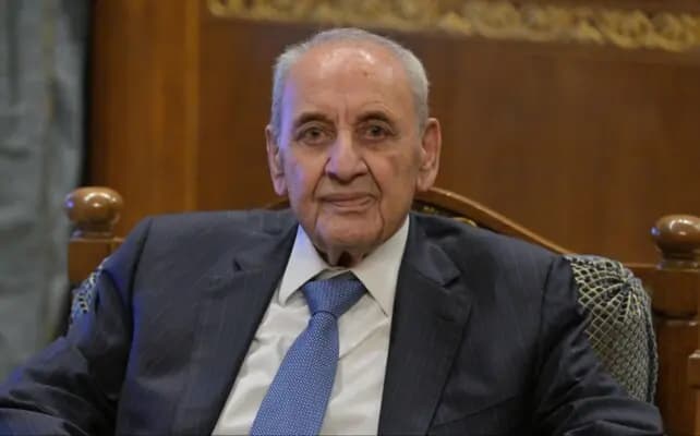 بري يحدد الشروط.. وقف إطلاق النار وعودة النازحين