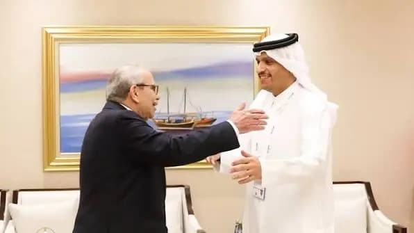 اتصال قطري - لبناني: خفض التصعيد وتعزيز الاستقرار الإقليمي