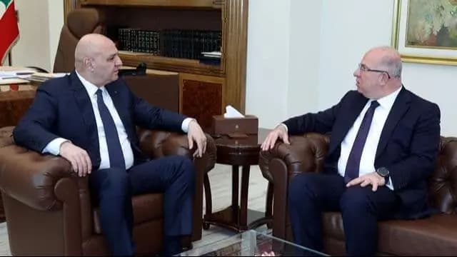 ثلاثية حيدر من بعبدا: الأفران والنقل والضمان