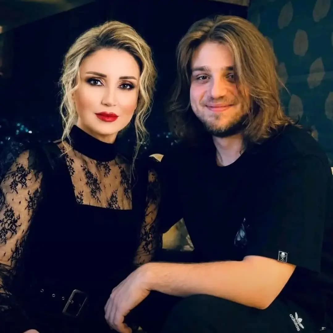 الفنانة نورا رحال تودّع نجلها أليكس بكلمات مؤثرة