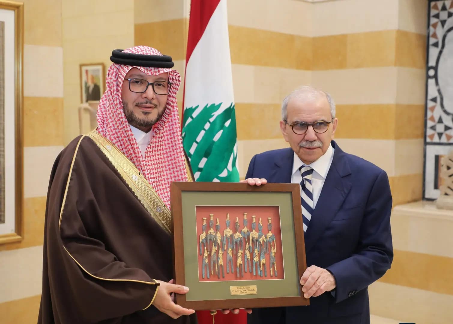سلام يستقبل البخاري في زيارة وداعية