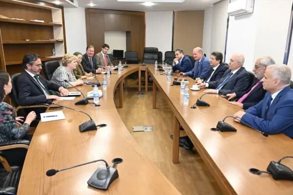 شراكة اقتصادية أعمق بين لبنان وبريطانيا