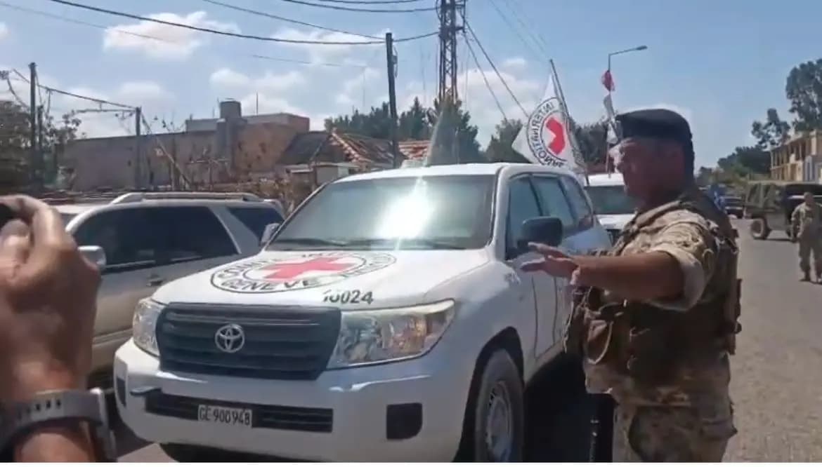 الجيش يتسلّم الأسرى الأربعة