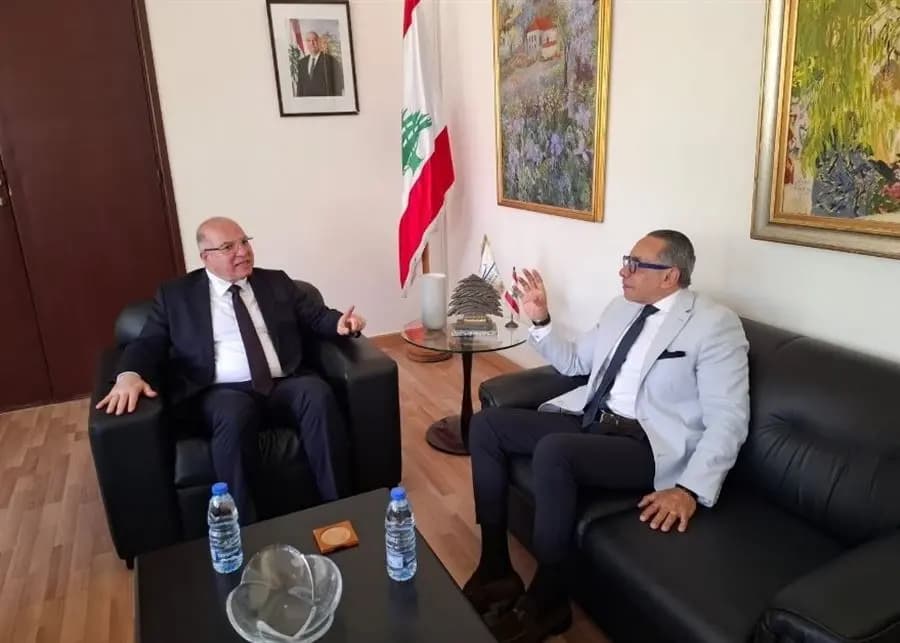 حيدر يستقبل السفير المصري.. وزيارة قريبة إلى القاهرة