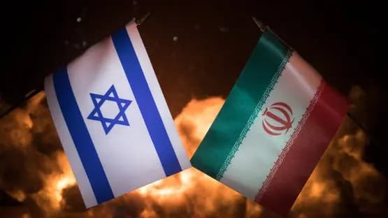 إسرائيل تنفي وإيران تفعل دفاعاتها!