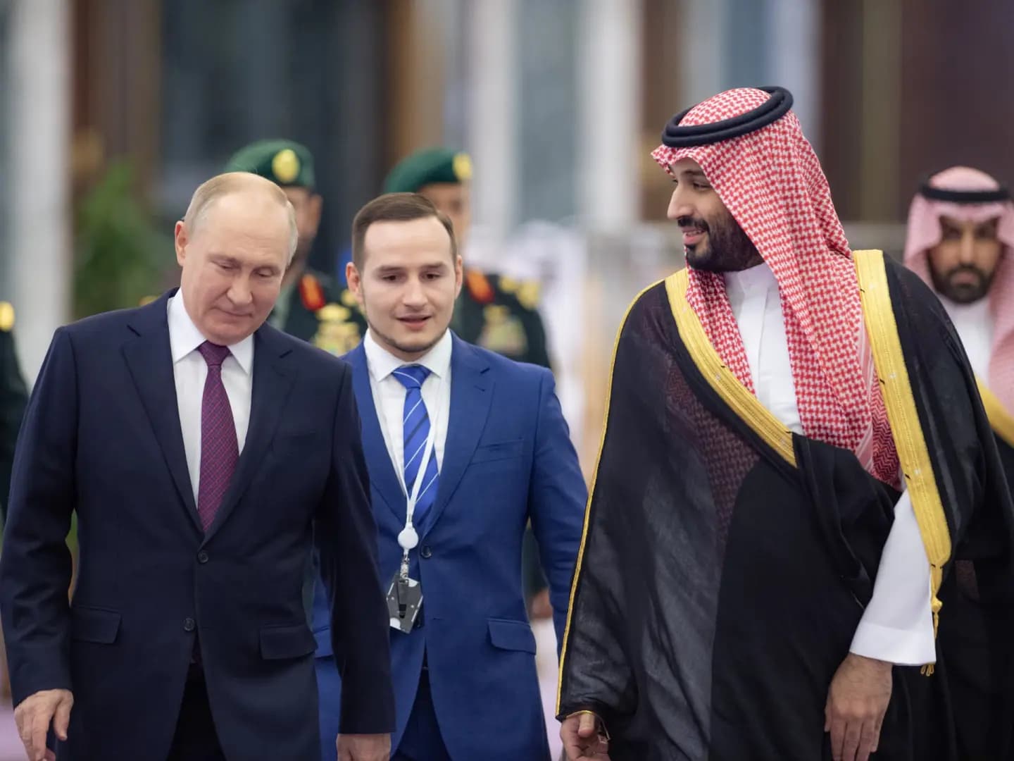 اتصال هاتفي بين بن سلمان وبوتين.. وتأكيد على ضرورة وقف الأعمال العدائية