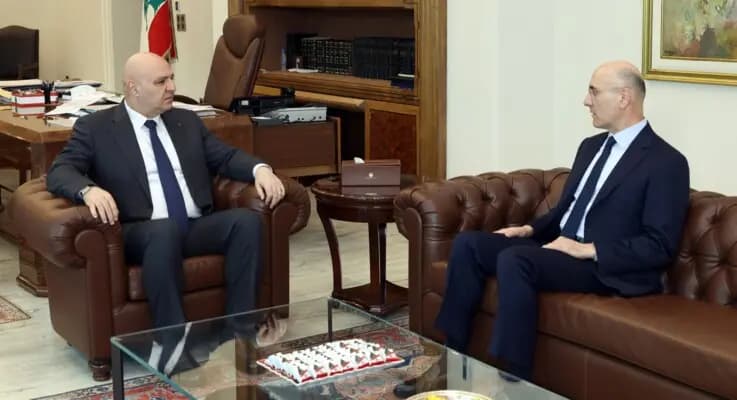 عون يبحث الوضع الأمني مع الحجار