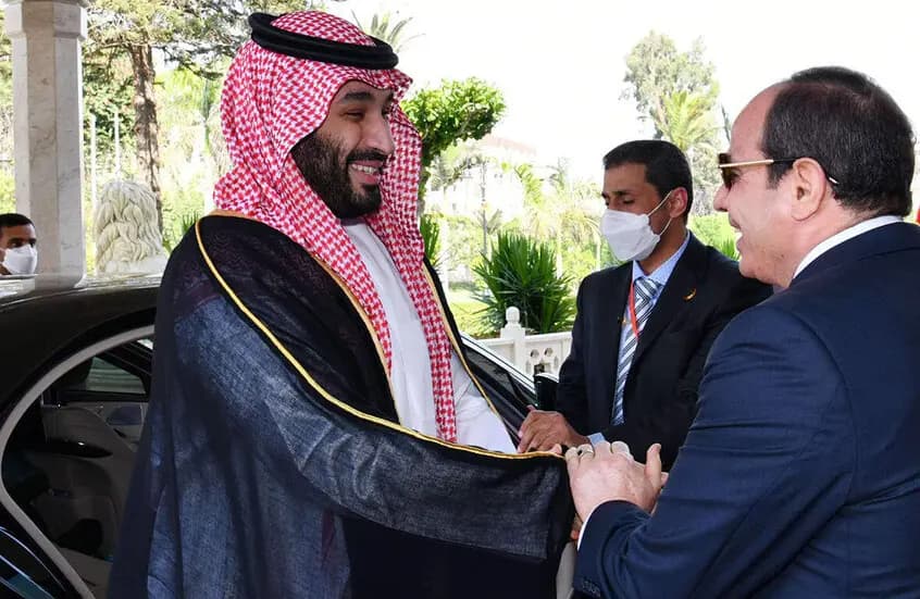 ولي العهد السعودي إلى مصر