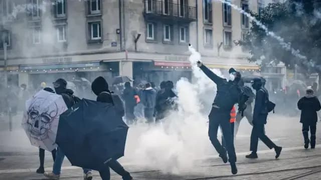 طلاب فرنسا يصعّدون احتجاجاتهم: "سنواجههم"