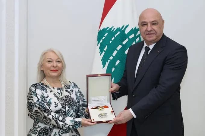 سفيرة اليونان في زيارة وداعية لعون