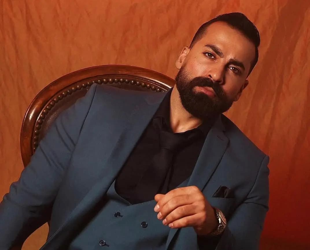 مهيار خضور في تحدٍ جديد.. شخصيتان في "التوأم الشامي"
