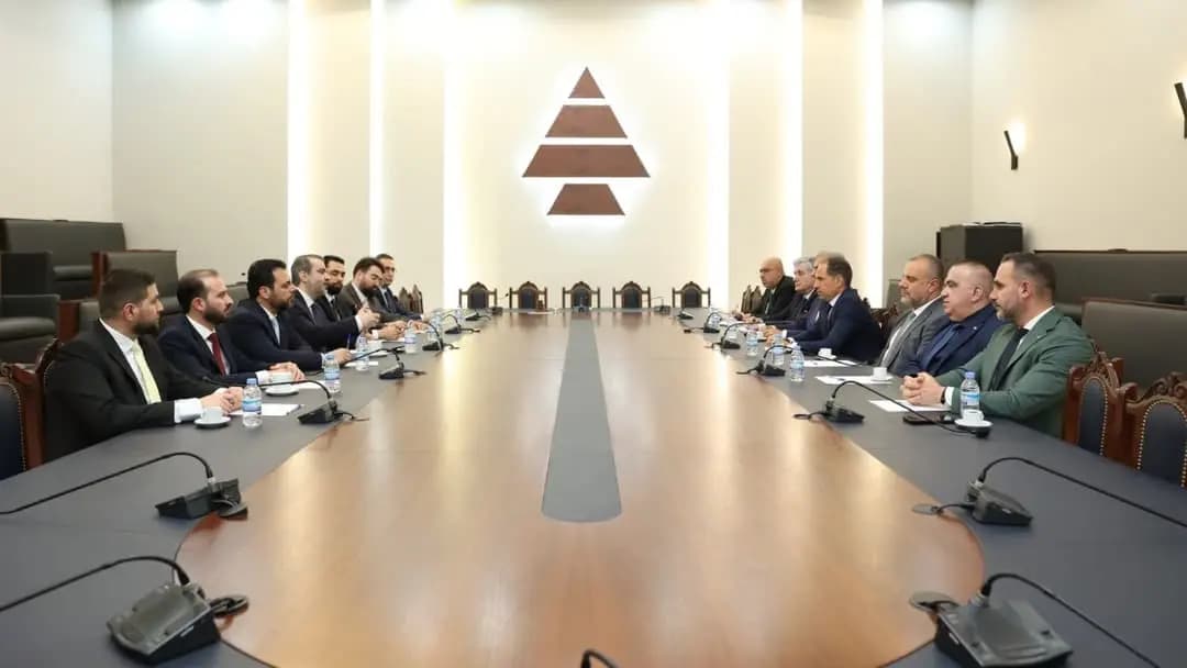 الجميّل يستقبل الشيباني.. وفتح صفحة جديدة بين لبنان وسوريا