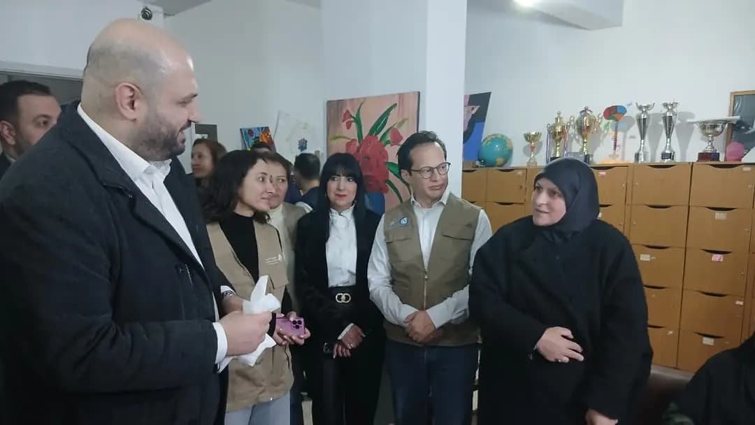 ناصر الدين يجول على مراكز الإيواء في عدد من المناطق