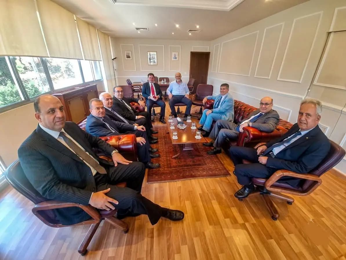 الرابطة المارونية وغرفة تجارة زحلة تبحثان التعاون في البقاع
