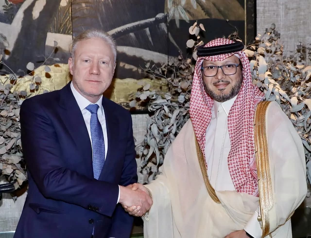 رجي يودّع البخاري ويثمّن جهوده في لبنان
