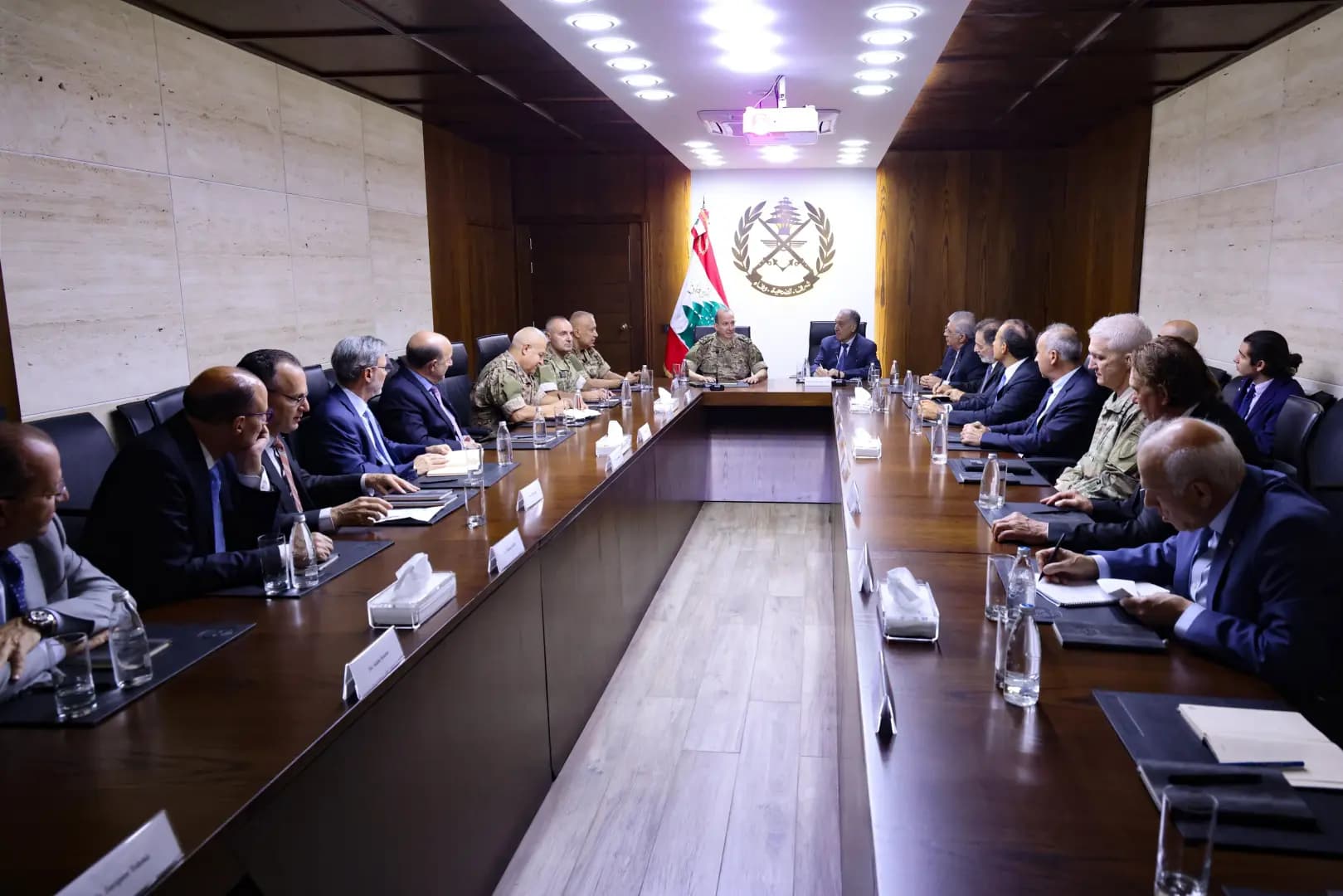 حوار صريح بين العماد هيكل والسفير الأميركي السابق غبريال.. إليكم التفاصيل