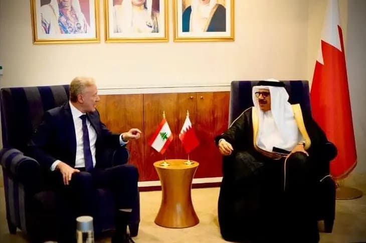 رجّي يطرح ملفات التعاون مع البحرين