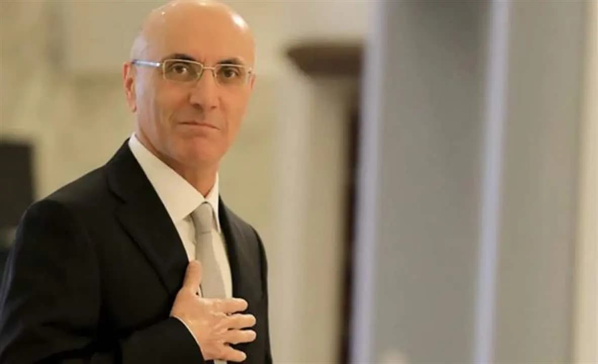"تجدونهم في أصعب اللحظات".. الحجار يحيي رجال "الدفاع المدني"