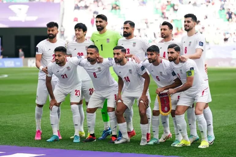تخفيف القيود على منتخب إيران