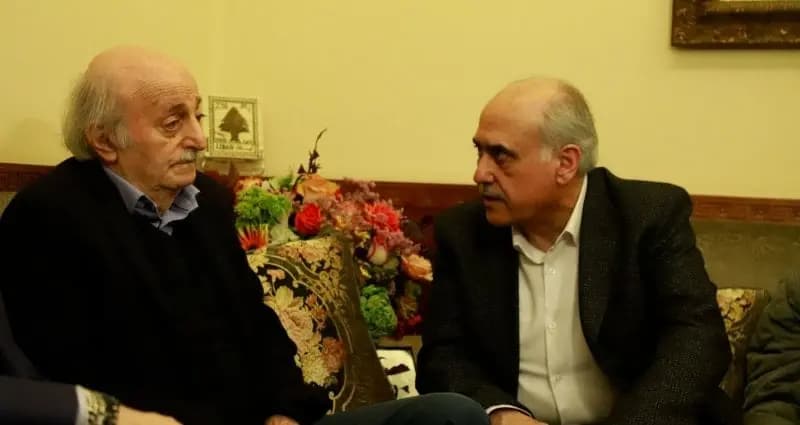جنبلاط: لا عدو لنا في الداخل.. ودعوات للتهدئة!