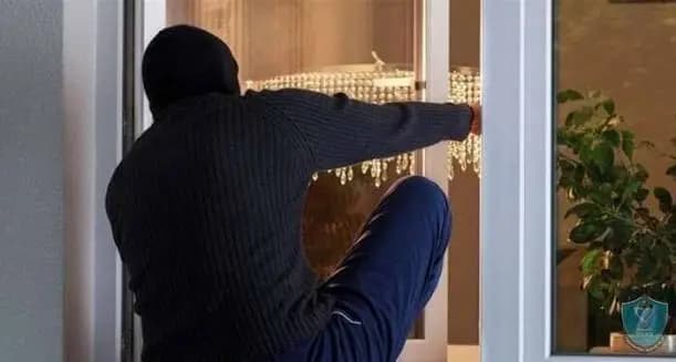 سـ.ـارقو المنازل في قبضة الأمن