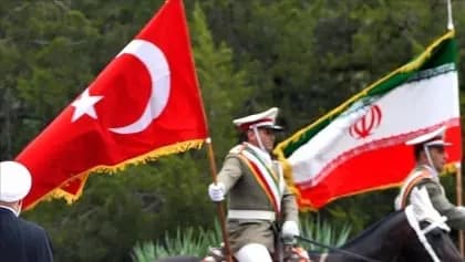 مسؤول تركي: ننقل رسائل بين طهران وواشنطن
