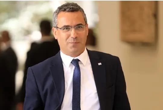 "استهداف مباشر للحقيقة".. هاني يدين استهداف الصحافيين