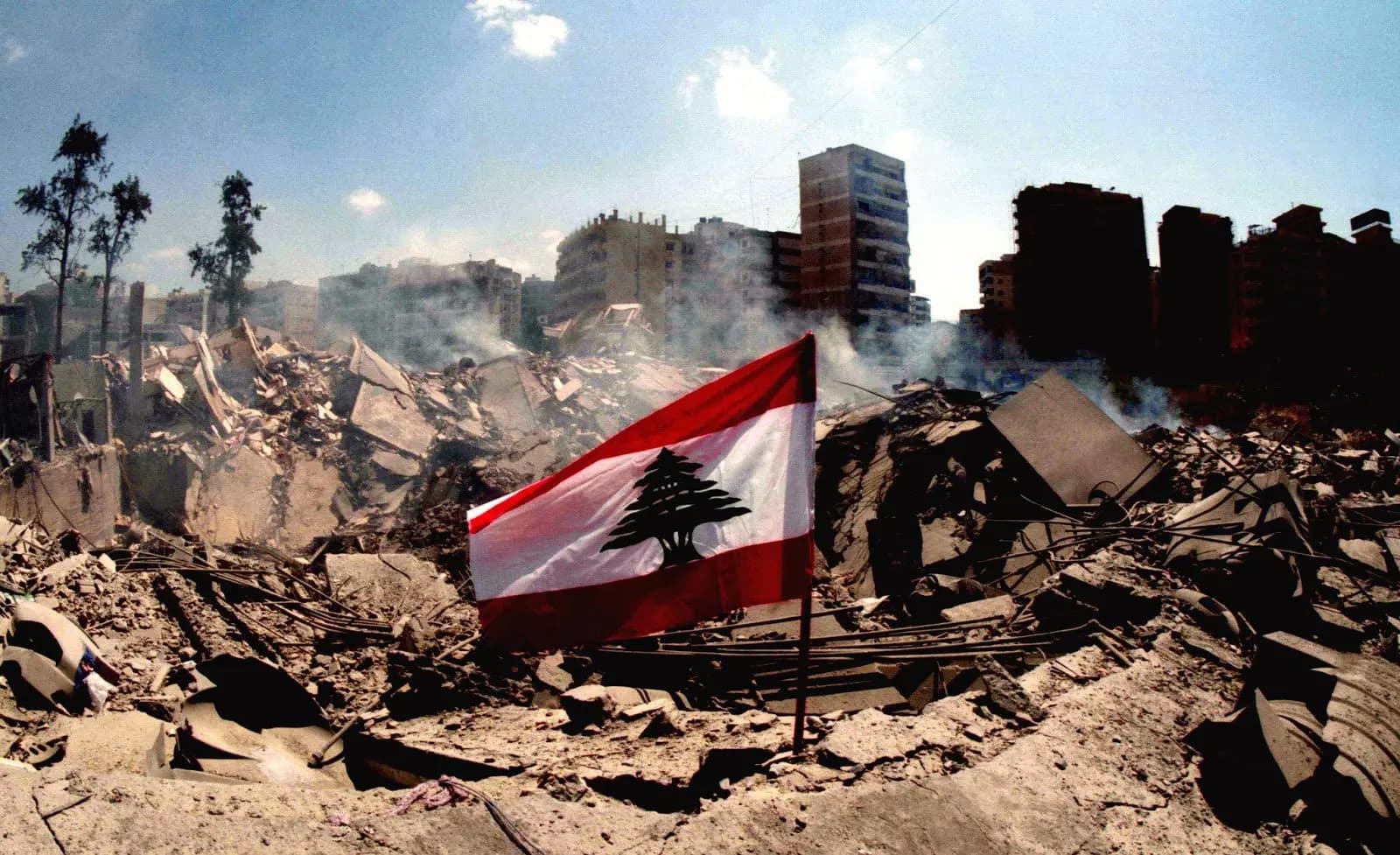 الانقسامُ السياسيُّ خطرٌ على الجبهة الداخلية
