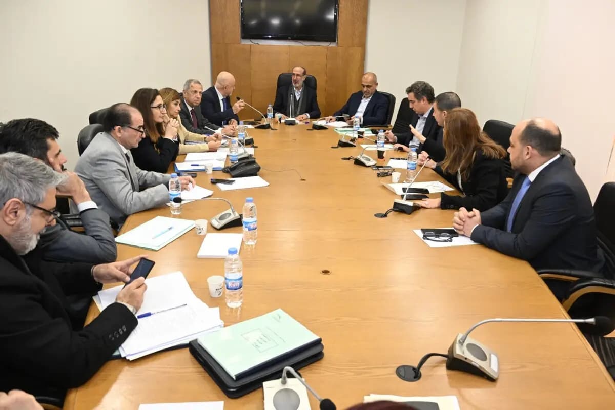جلسة للجنة الإعلام.. وتلزيم إدارة وتشغيل "تاتش" و"ألفا" على الطاولة