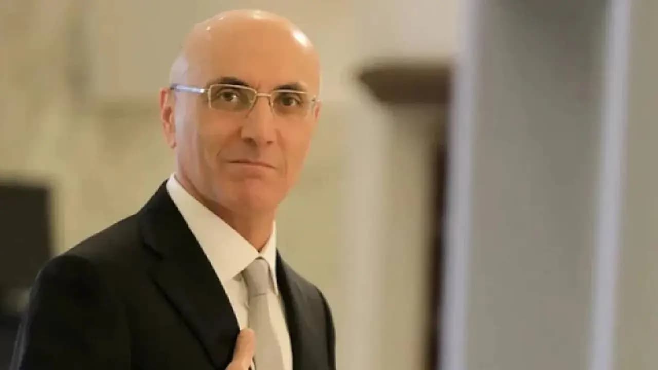 الحجار: للتحلي بالوعي والمسؤولية